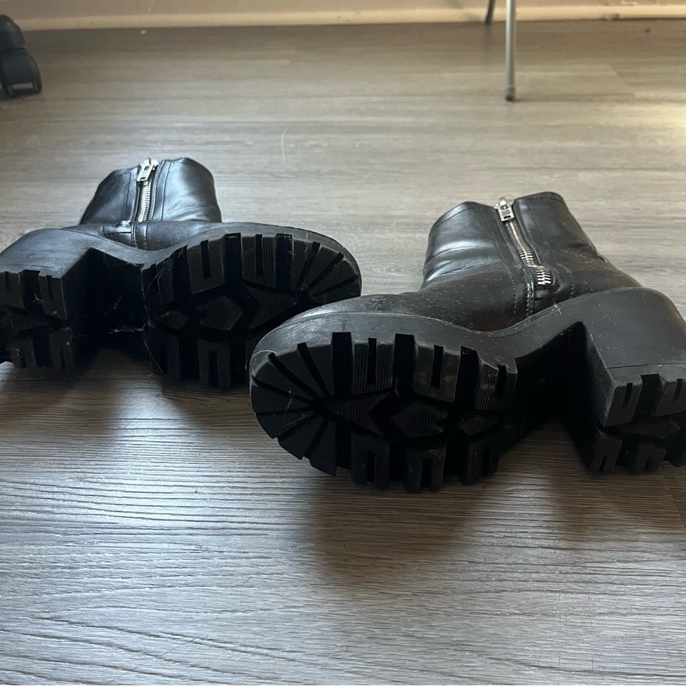Black Chunky Heel Ankle Boots - Picture 3 of 5